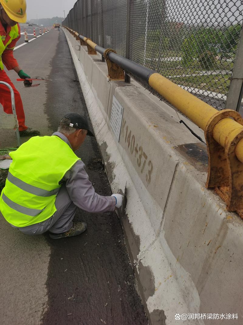 智能引领未来：道路标线施工的最新趋势